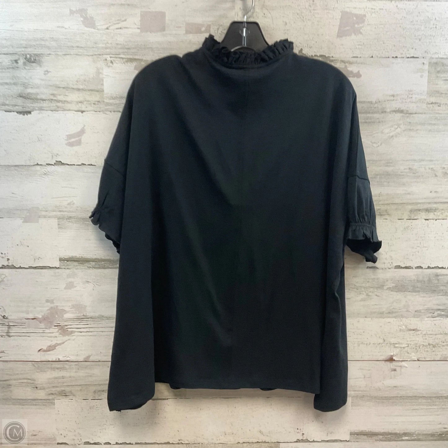 Top Short Sleeve By Mer Sea In Black, Size: Osfm