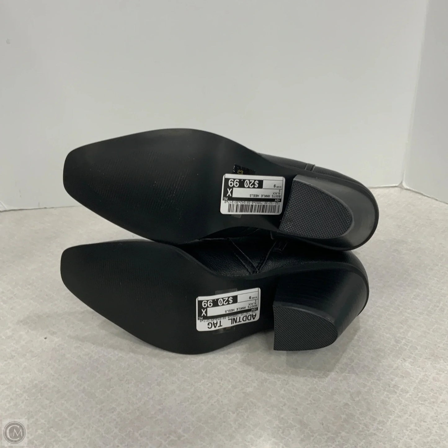 Boots Ankle Heels By Dv In Black, Size: 9