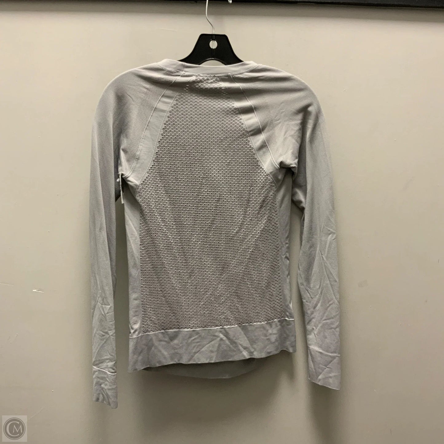 Athletic Top Long Sleeve Crewneck By Athleta In Grey, Size: S