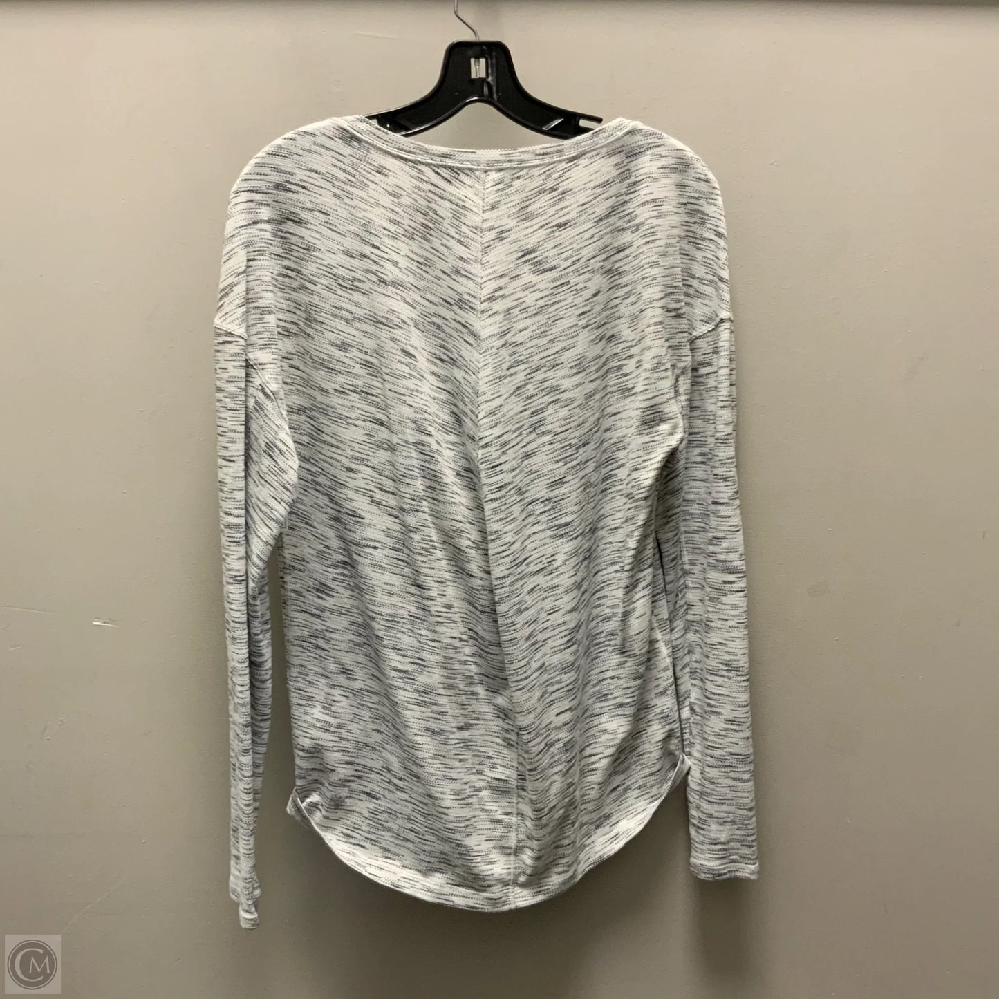 Athletic Top Long Sleeve Crewneck By Lululemon In Black, Size: L