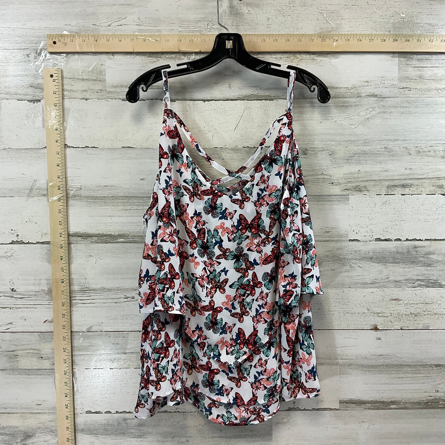 Top Sleeveless By Torrid  Size: 3x