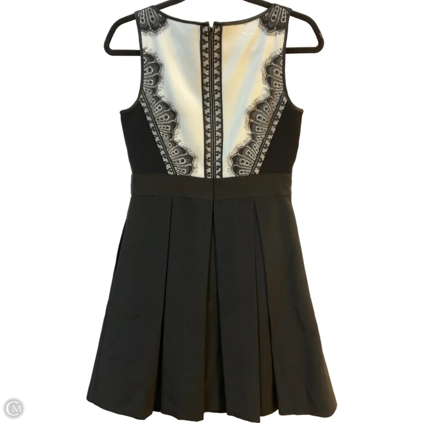 Dress Party Short By White House Black Market In Black & White, Size: Xs