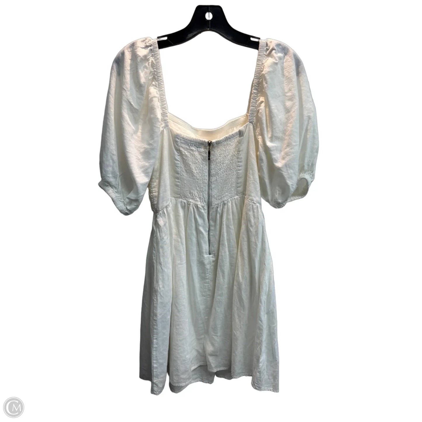 Dress Casual Short By New York And Co In White, Size: S