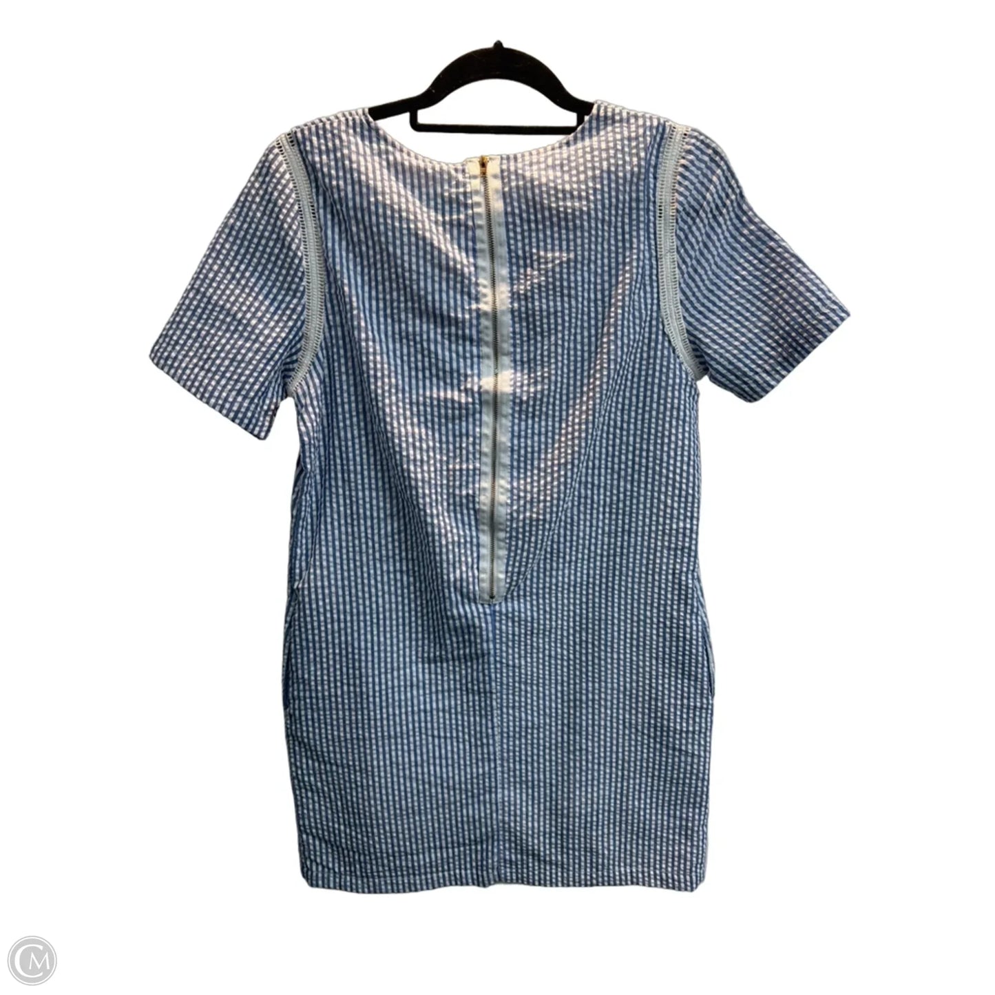 Dress Casual Short By Clothes Mentor In Striped Pattern, Size: M
