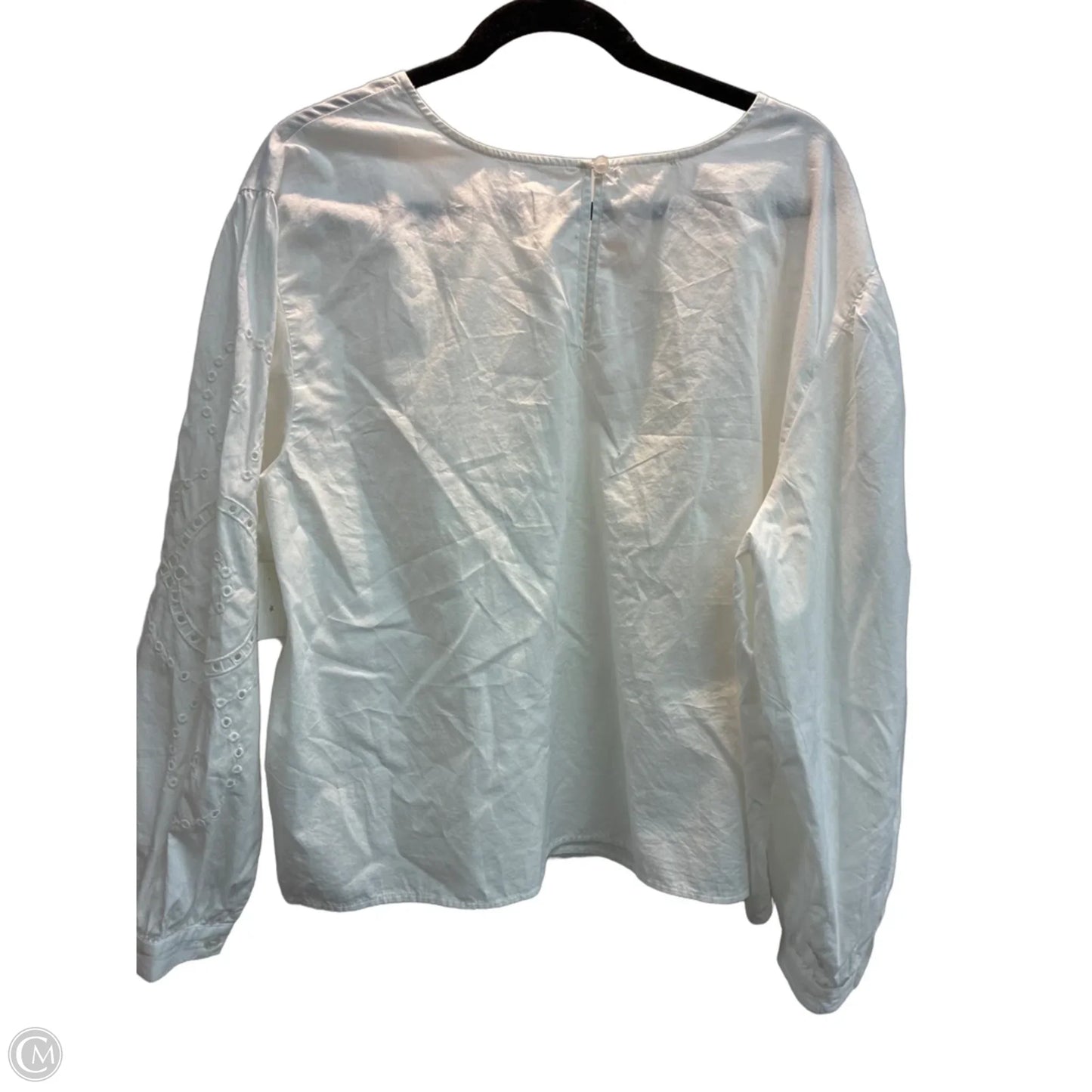 Top Long Sleeve By Maurices In White, Size: 1x