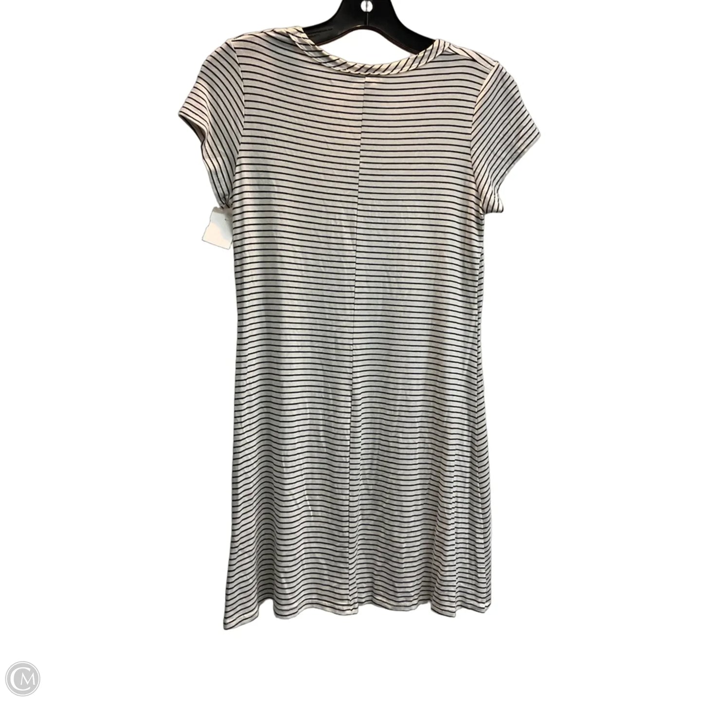 Dress Casual Short By Olivia Rae In Striped Pattern, Size: M