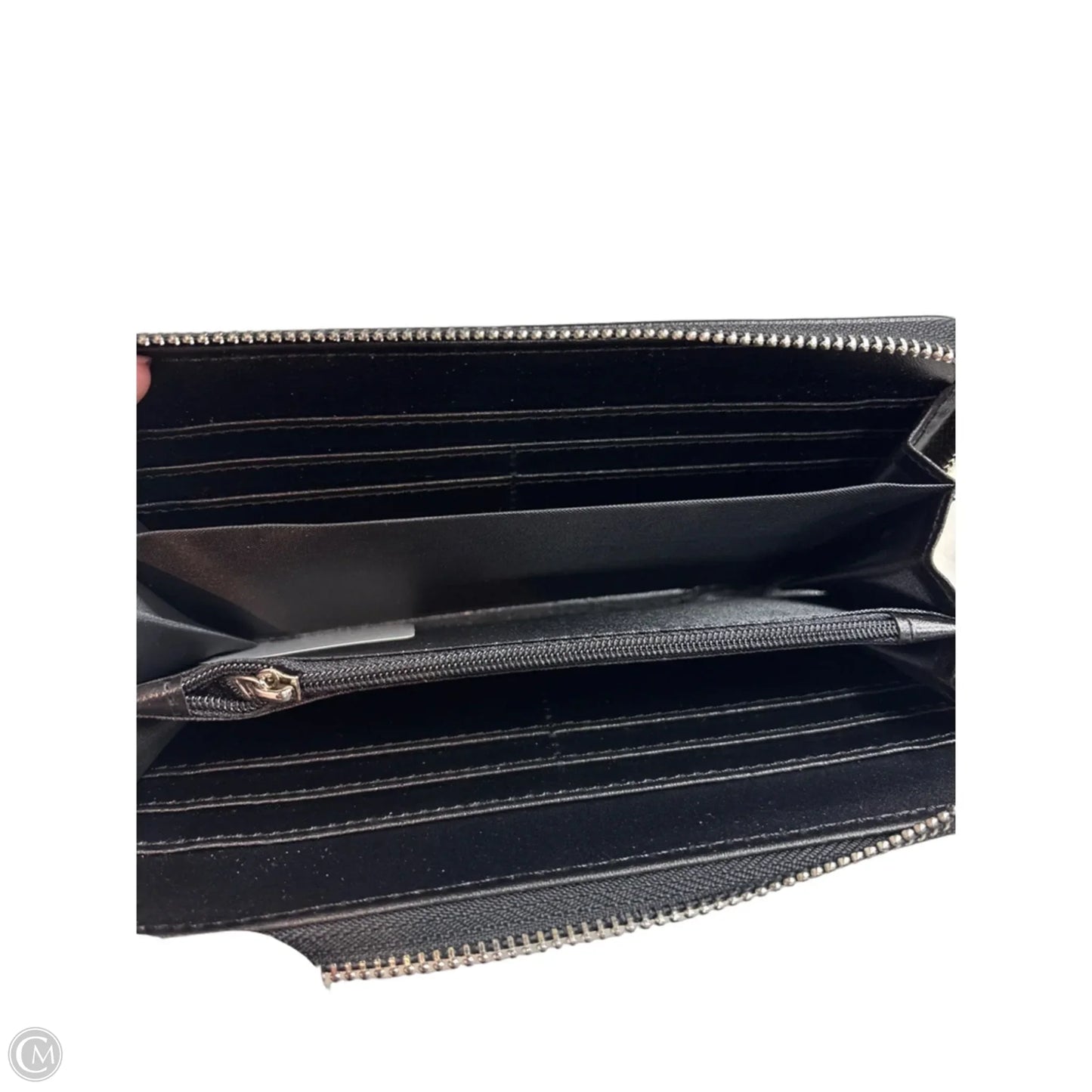 Wallet By Clothes Mentor, Size: Medium