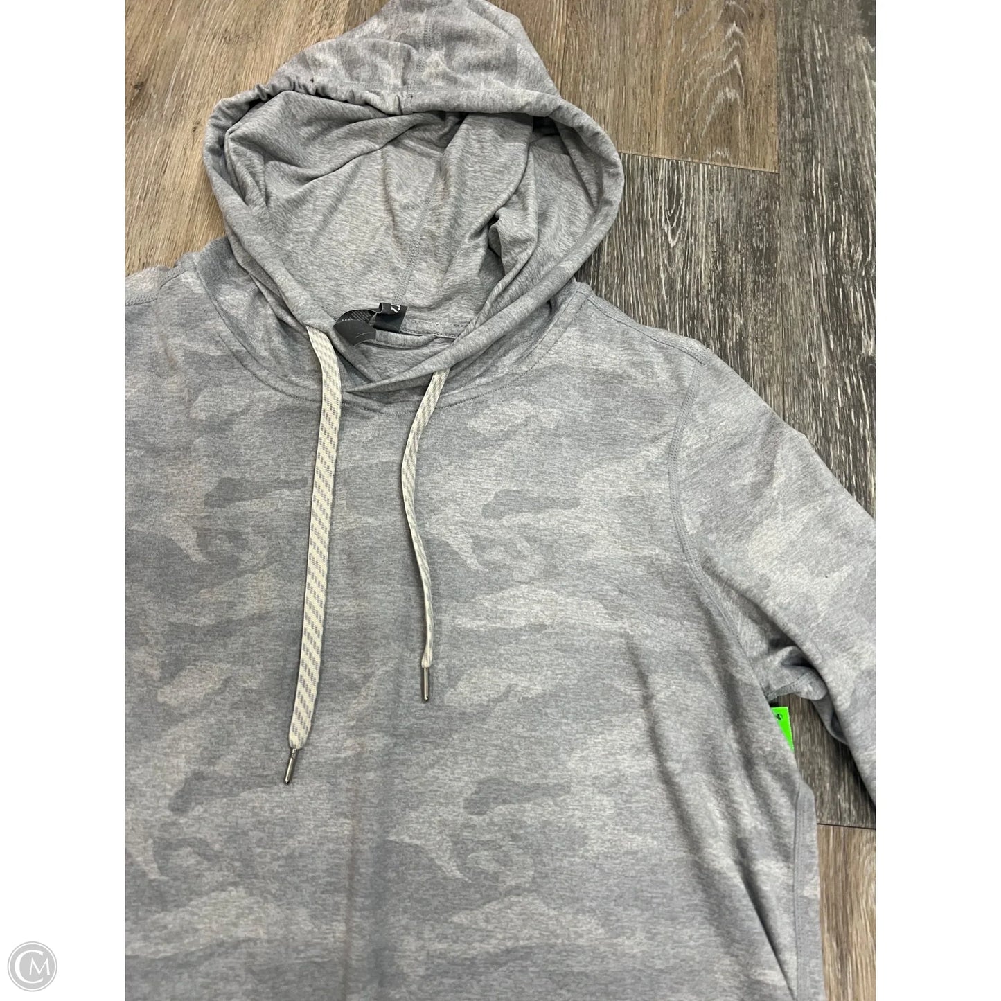 Athletic Top Long Sleeve Hoodie By Vuori In Grey, Size: M