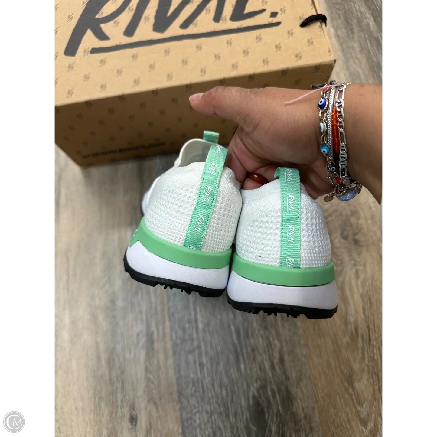 Shoes Athletic By Rival In White, Size: 5.5