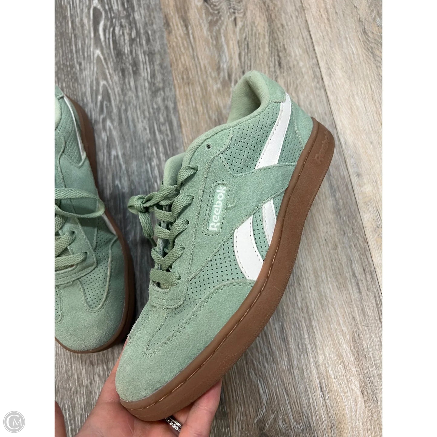 Shoes Sneakers By Reebok In Green, Size: 7