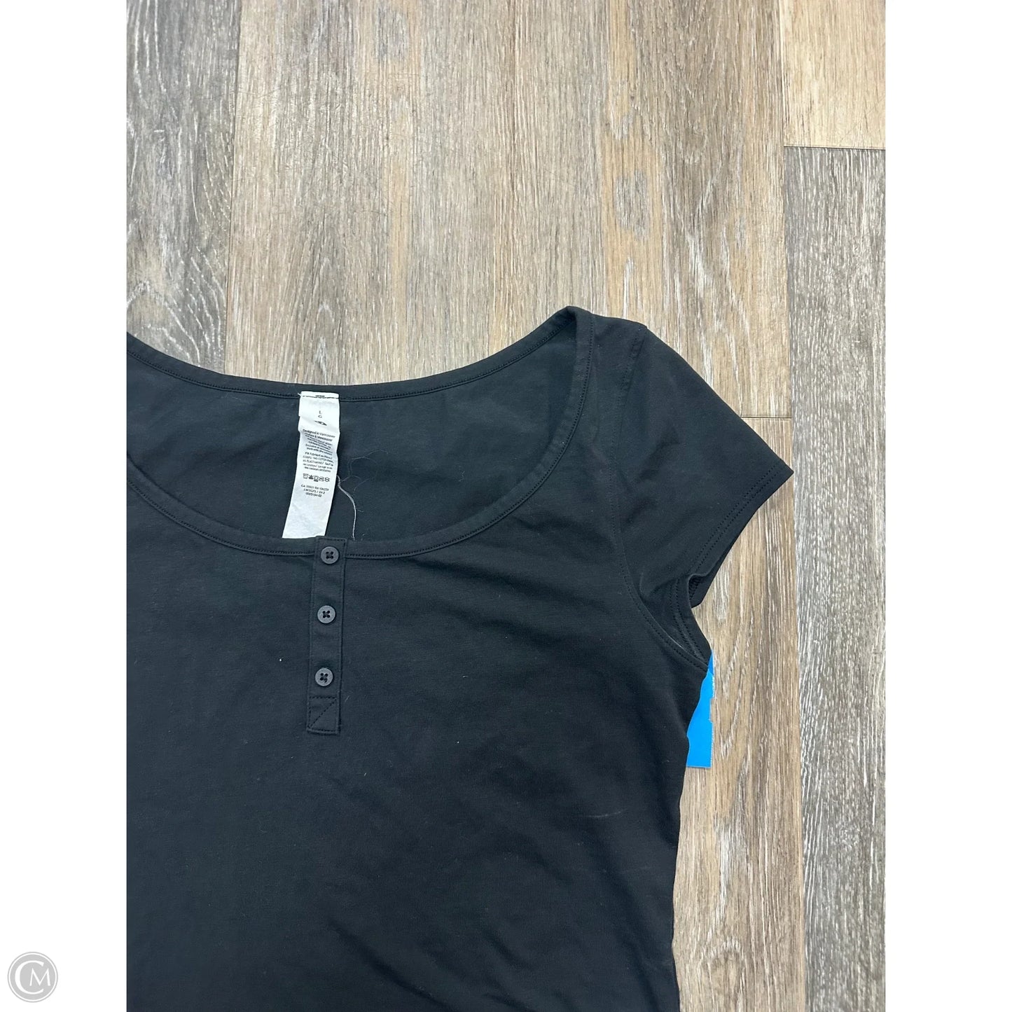 Top Short Sleeve By Lululemon In Black, Size: L
