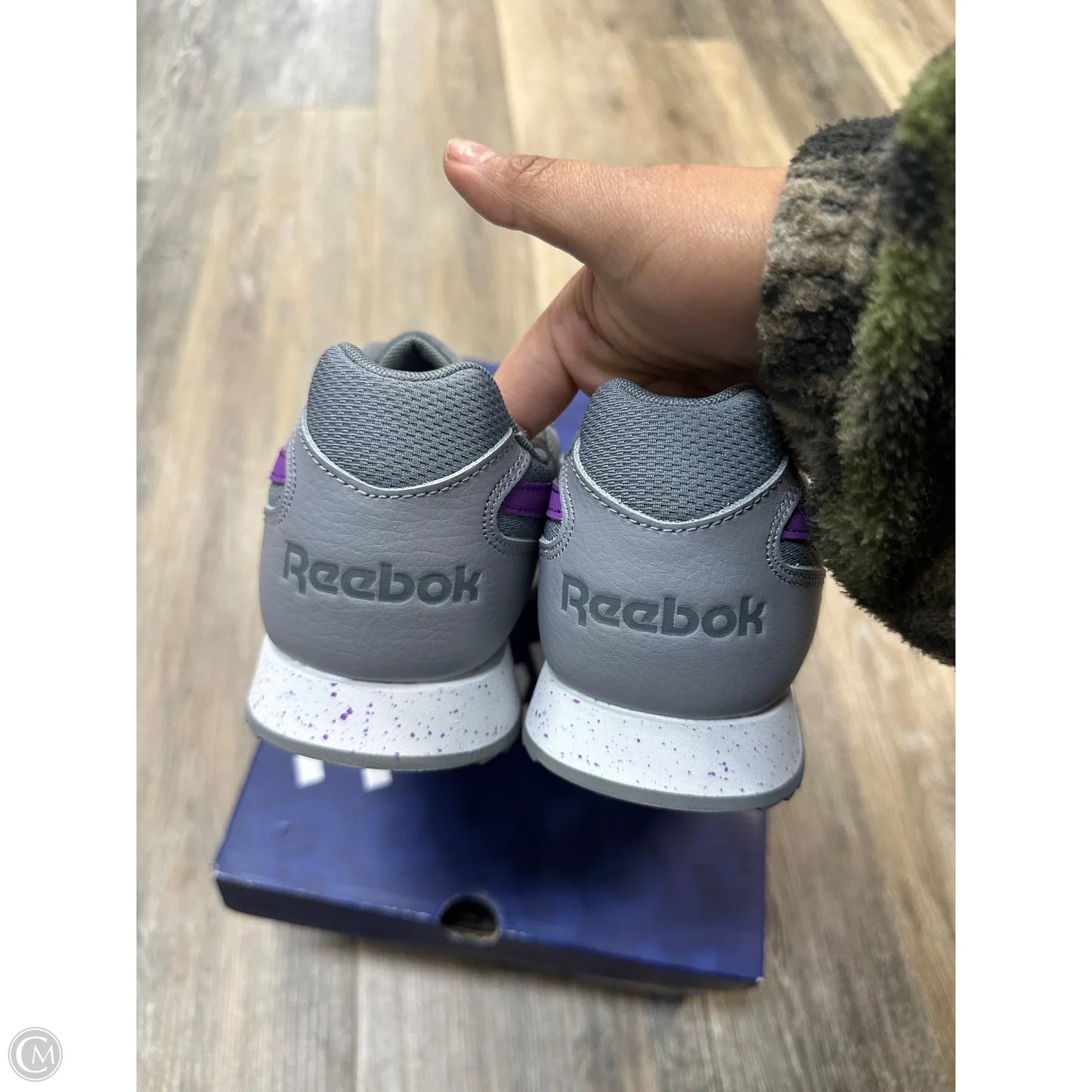 Shoes Sneakers By Reebok In Grey & Purple, Size: 9.5