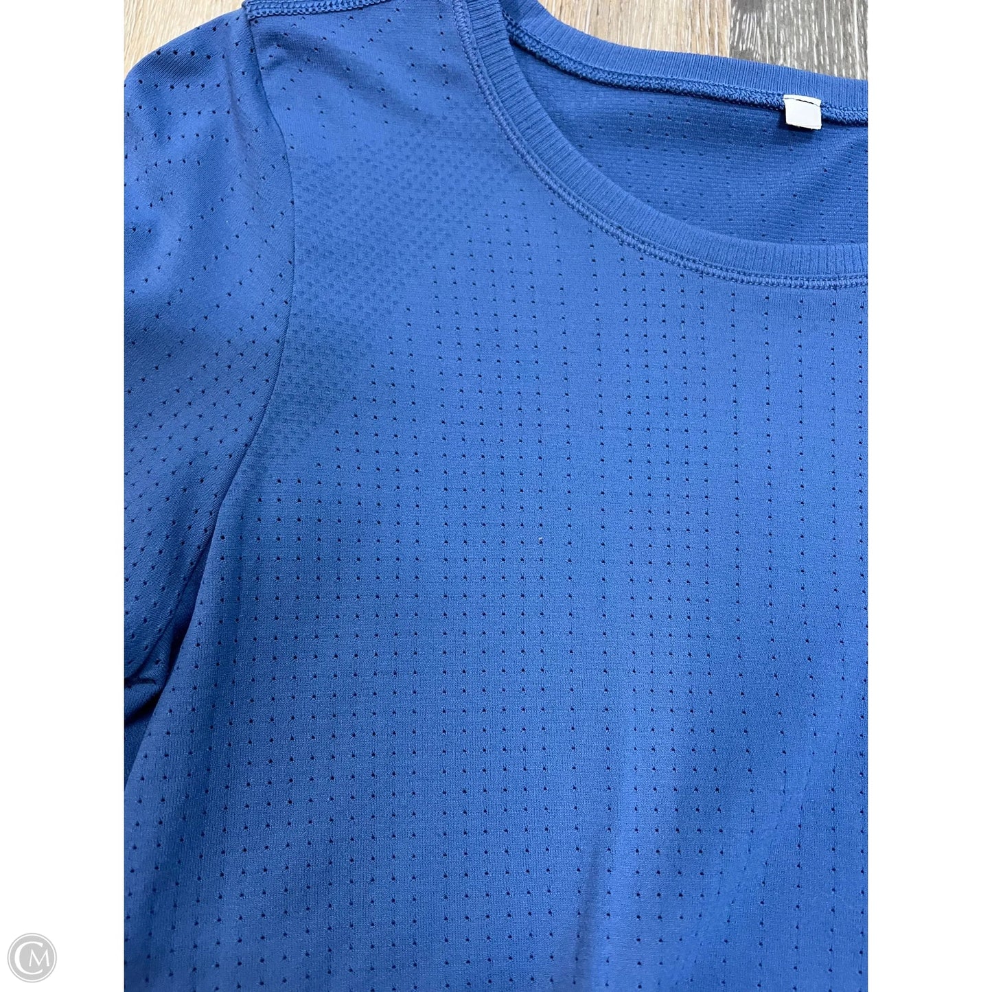 Athletic Top Long Sleeve Crewneck By Lululemon In Blue, Size: 4