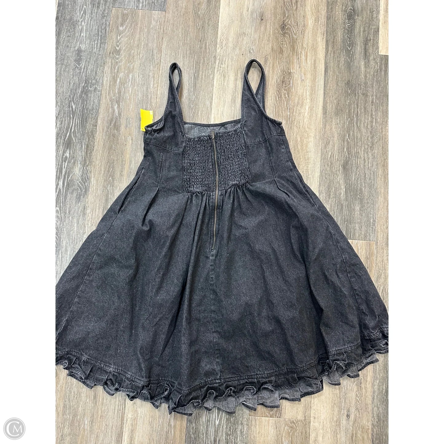 Dress Casual Short By Madelynn In Grey Denim, Size: L