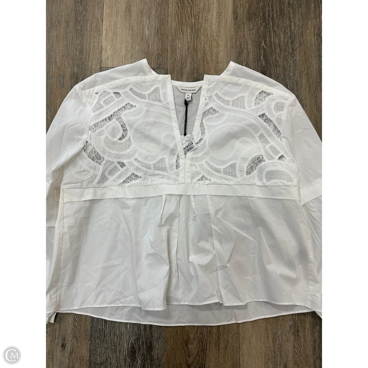 Blouse Long Sleeve By Banana Republic In White, Size: Xs