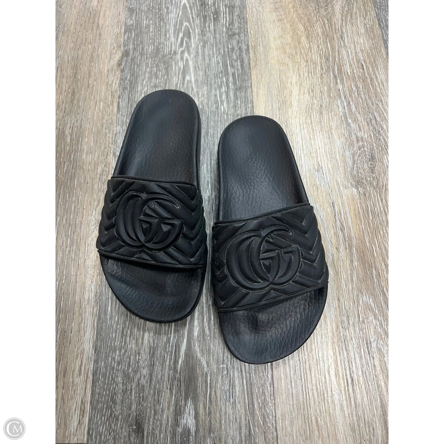 Sandals Luxury Designer By Gucci In Black, Size: 6