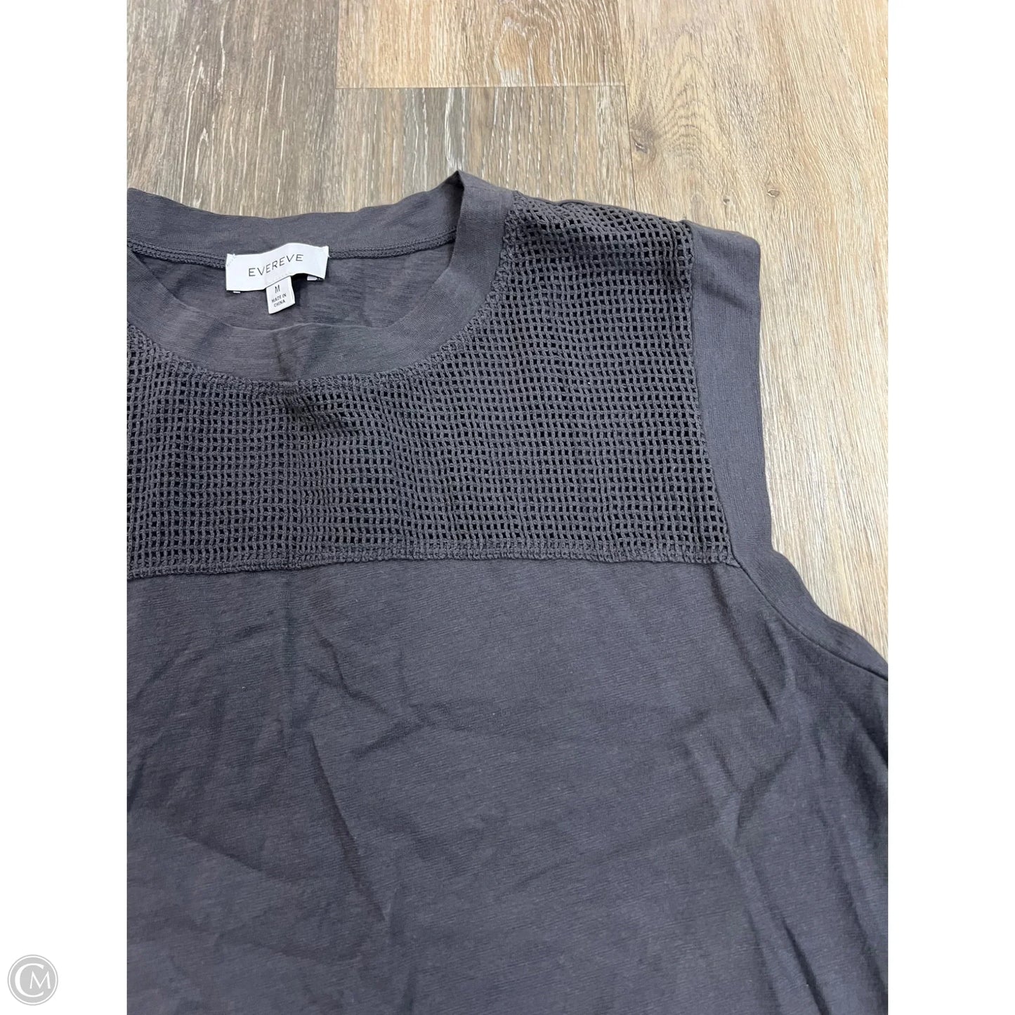Top Short Sleeve By Evereve In Grey, Size: M