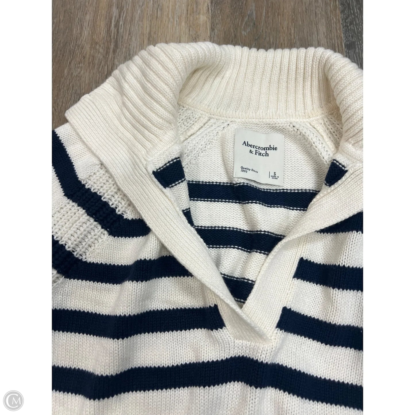 Sweater By Abercrombie And Fitch In Striped Pattern, Size: S