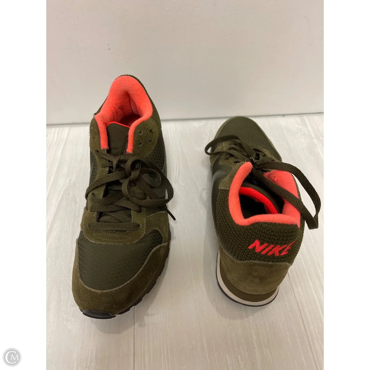Shoes Athletic By Nike In Green, Size: 8