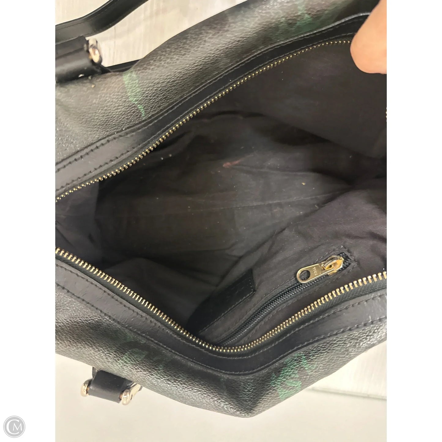 Handbag By Clothes Mentor, Size: Medium