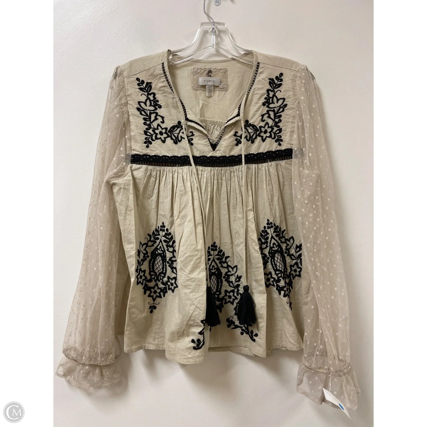 Top Long Sleeve By Cupio In Cream, Size: L