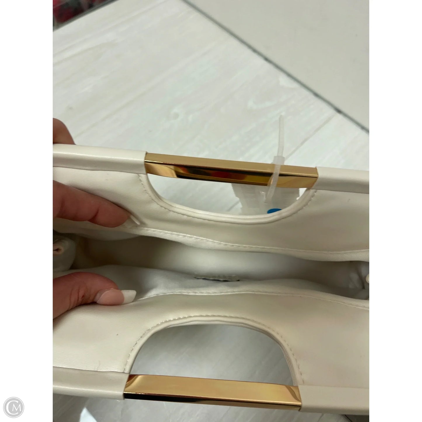 Clutch By A New Day, Size: Small