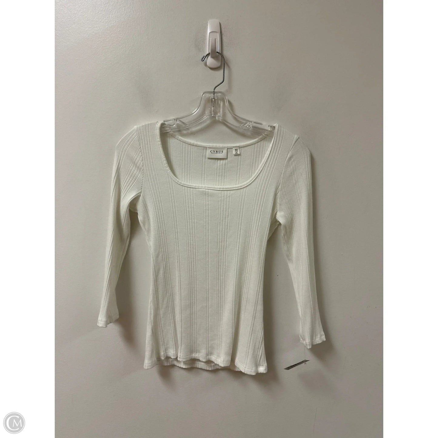 Top Long Sleeve By Cyrus In White, Size: Xs
