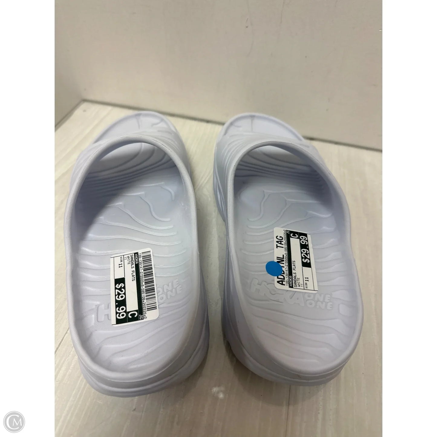 Sandals Flats By Hoka In White, Size: 11