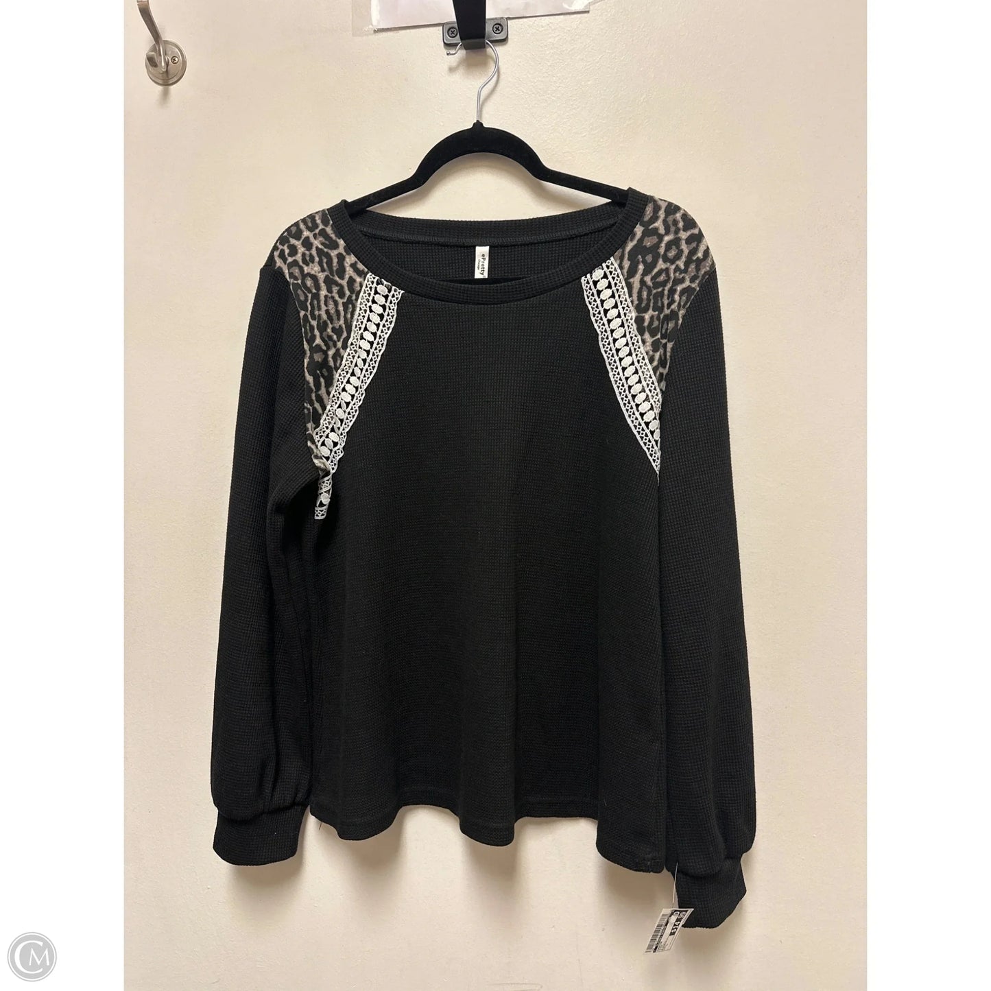 Sweater By Clothes Mentor In Black, Size: L