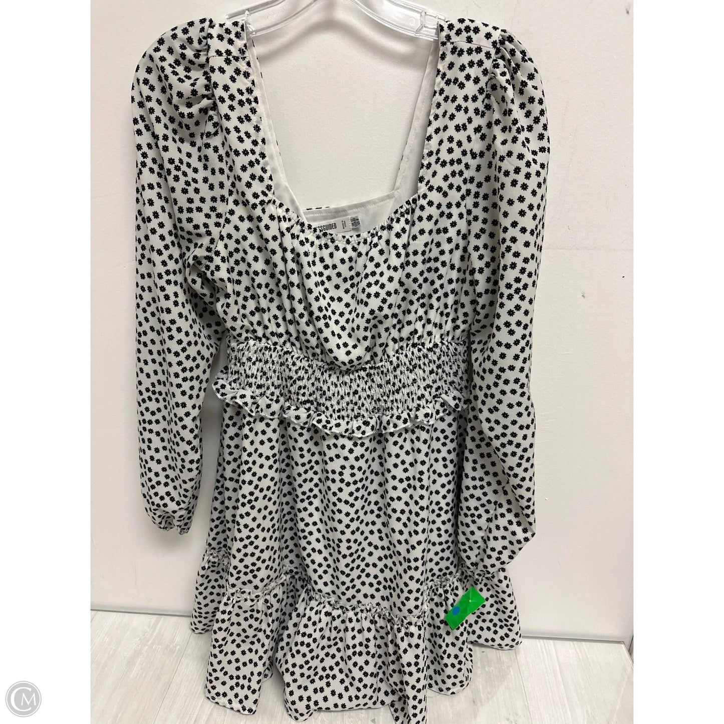 Dress Casual Short By Missguided In Floral Print, Size: M