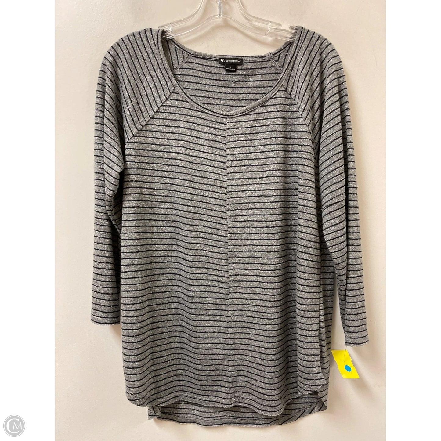 Top Long Sleeve By New Directions In Grey, Size: L