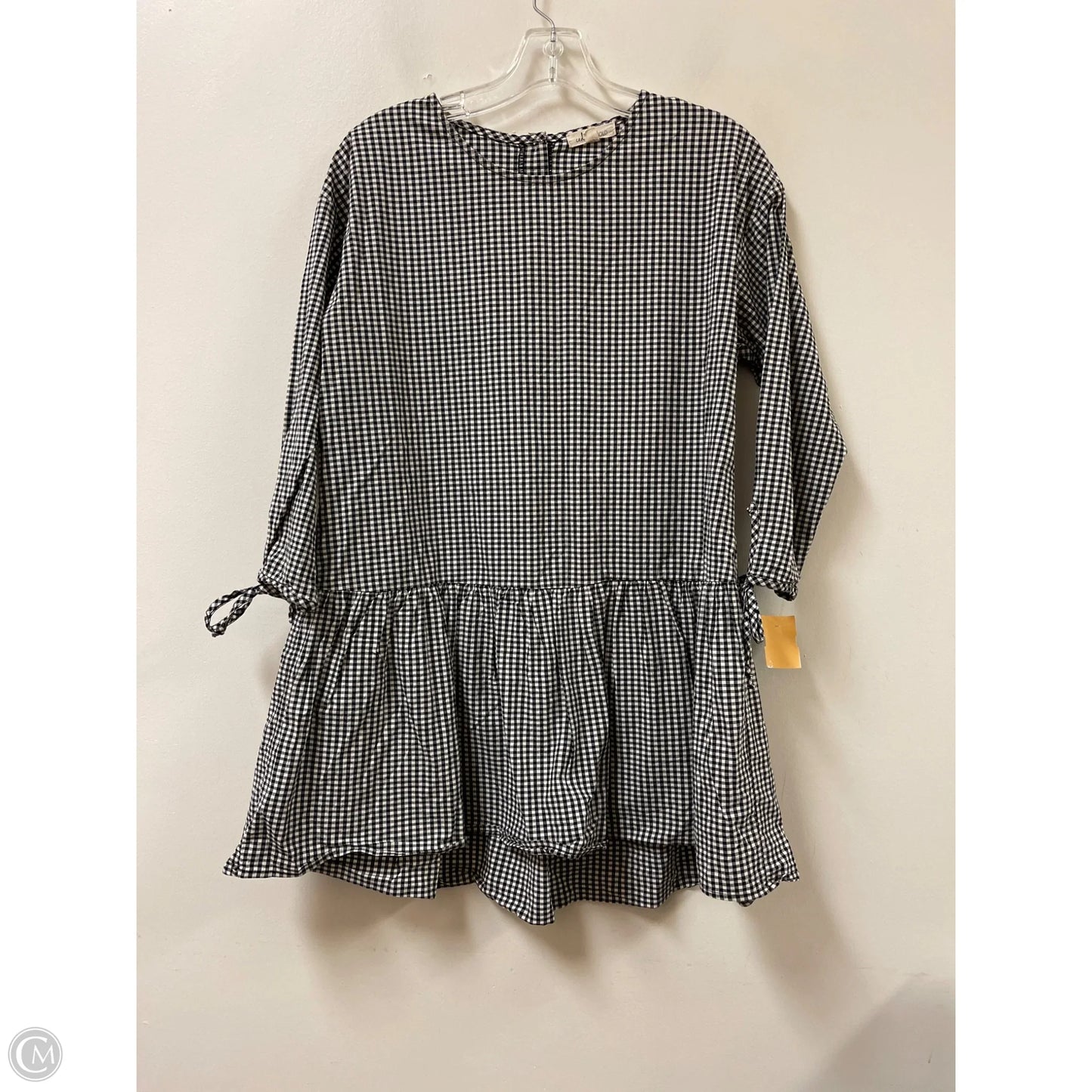 Dress Casual Short By Clothes Mentor In Black, Size: S