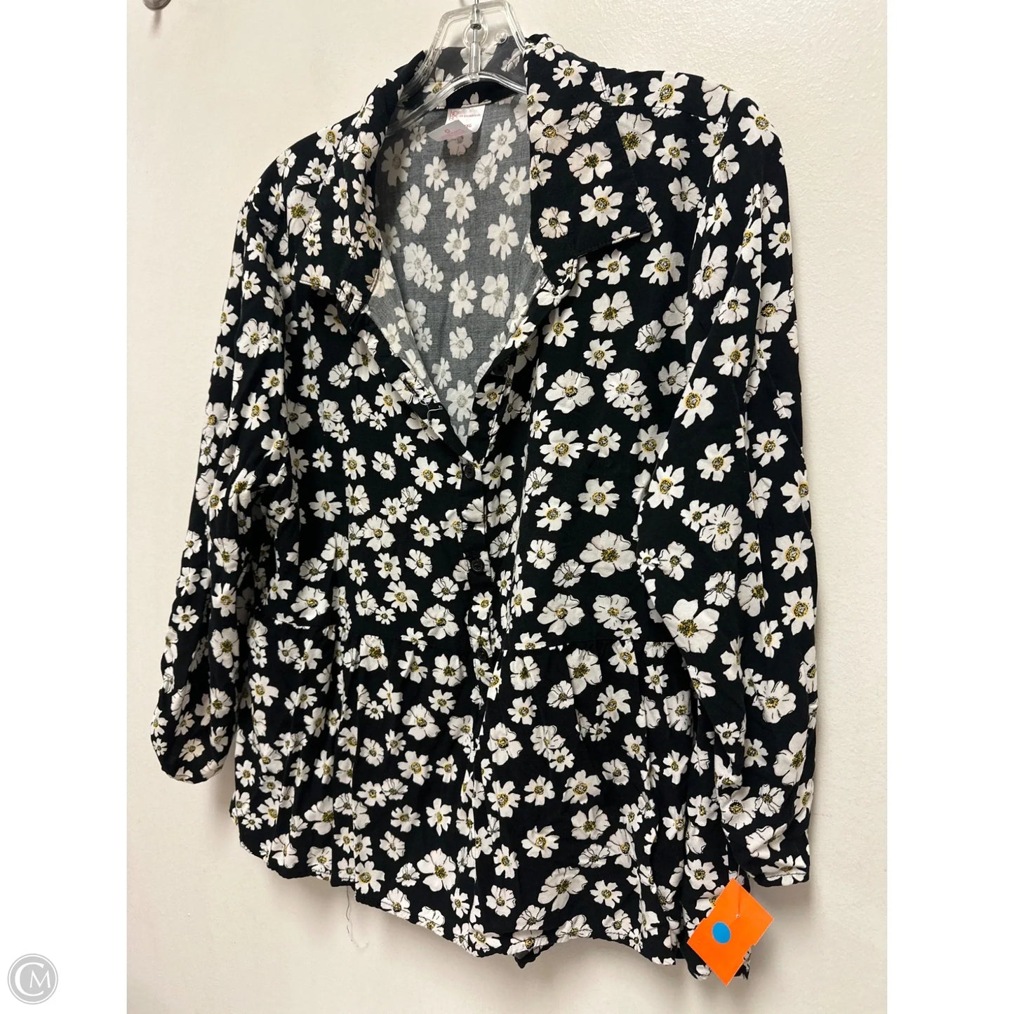 Top Long Sleeve By No Boundaries In Black, Size: 2x