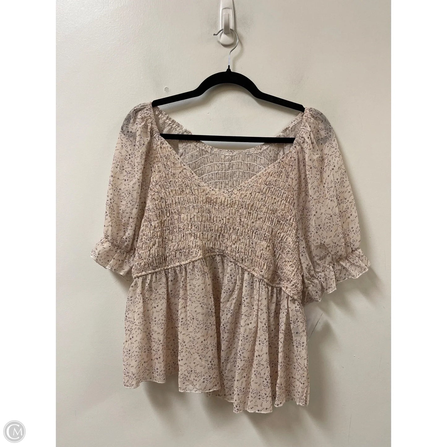 Top Short Sleeve By Shein In Cream, Size: 3x