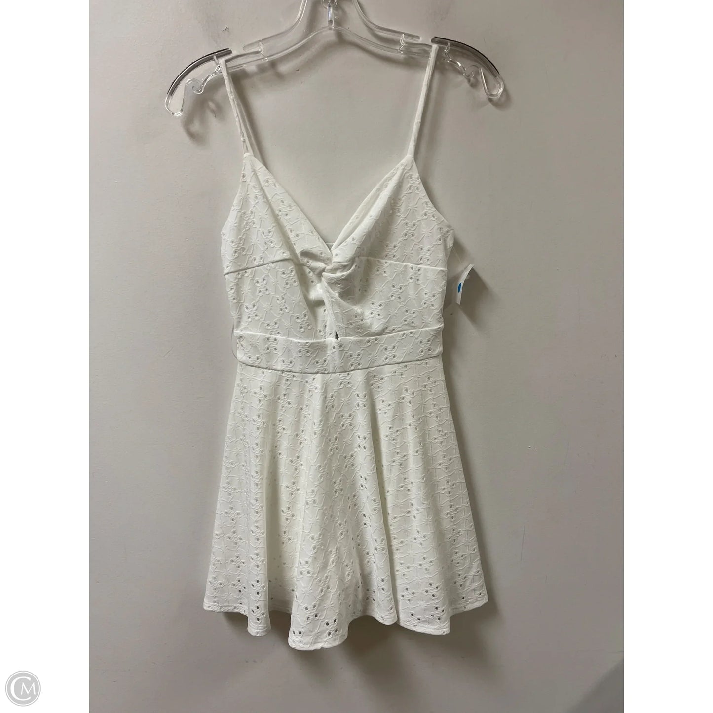 Dress Casual Short By Windsor In White, Size: S