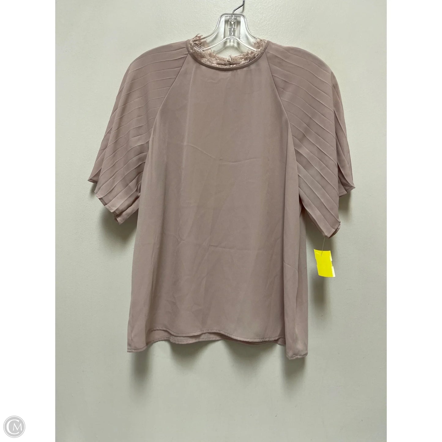 Top Short Sleeve By Express In Pink, Size: S