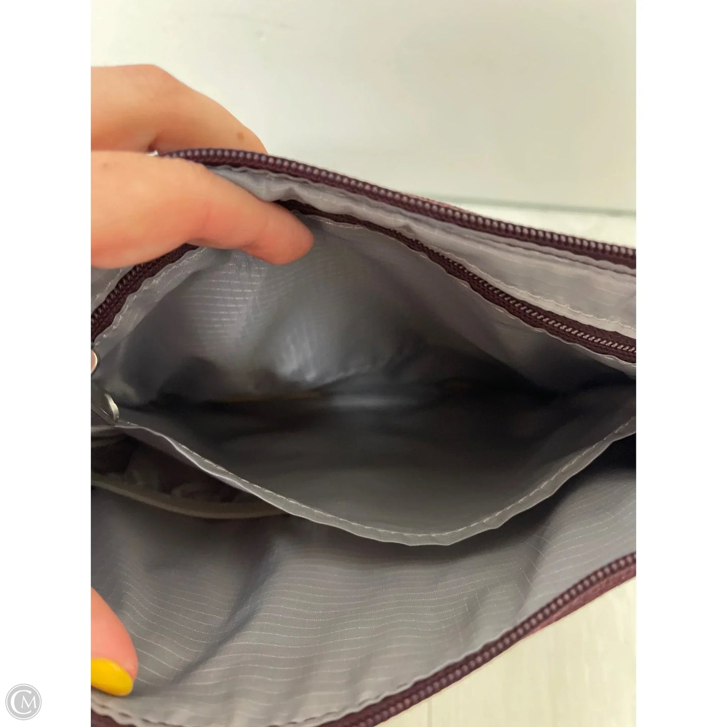 Crossbody By Clothes Mentor, Size: Medium