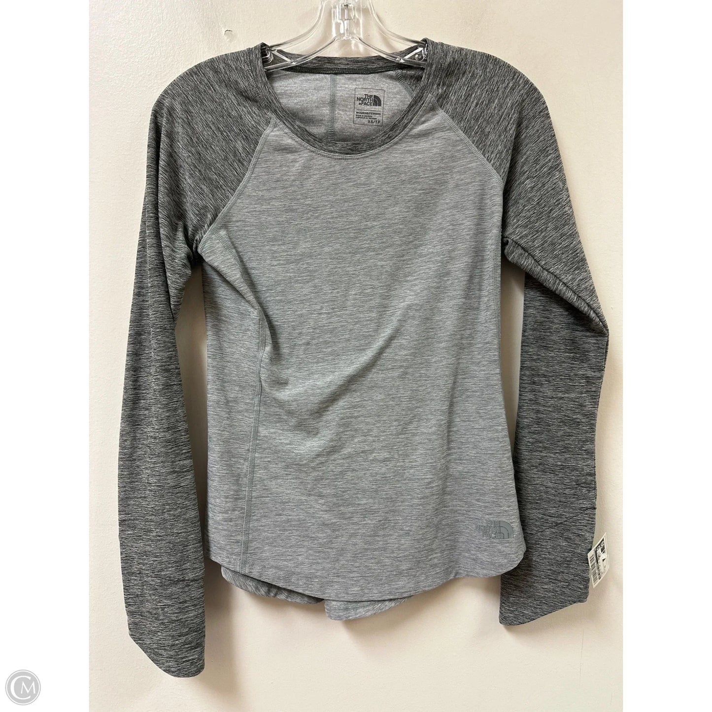 Athletic Top Long Sleeve Crewneck By The North Face In Grey, Size: Xs