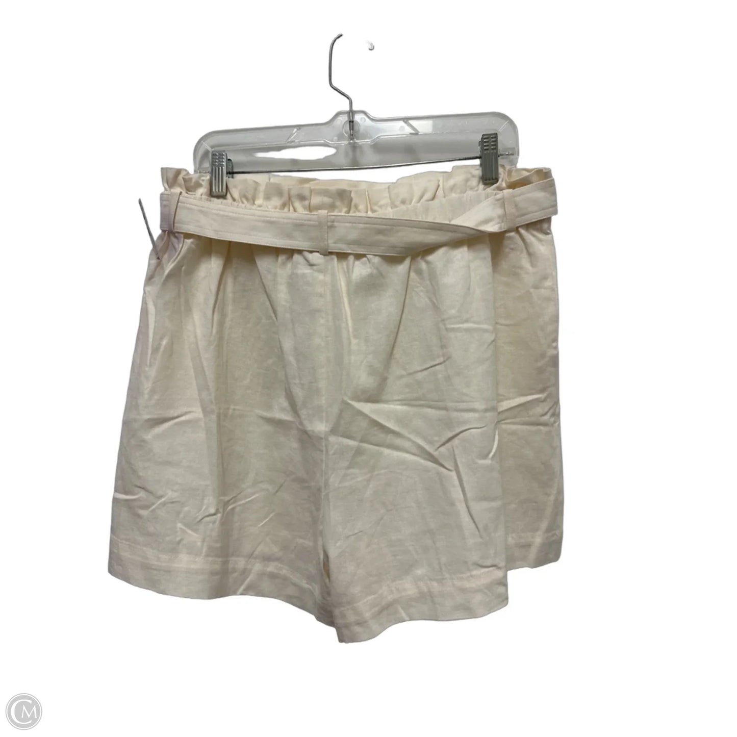 Shorts By Sofia By Sofia Vergara In Cream, Size: 16