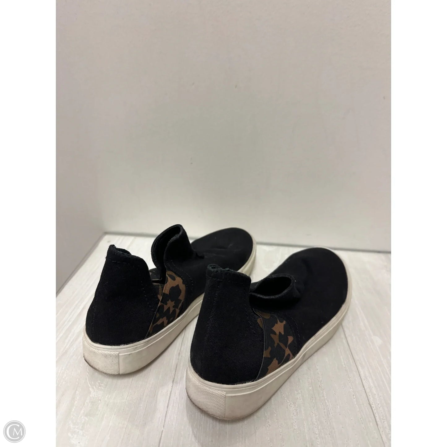 Shoes Flats By Very G In Black, Size: 6.5