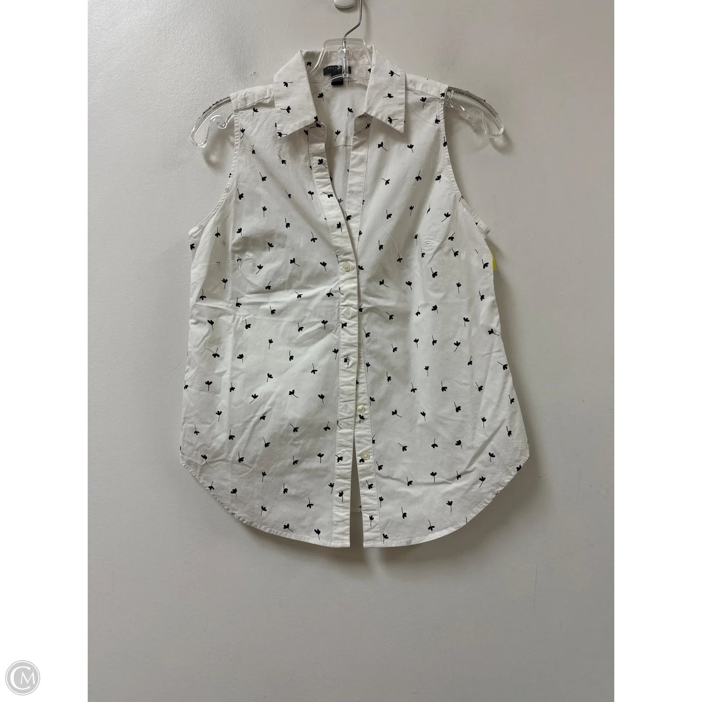 Blouse Sleeveless By Ann Taylor In Black & White, Size: Mp