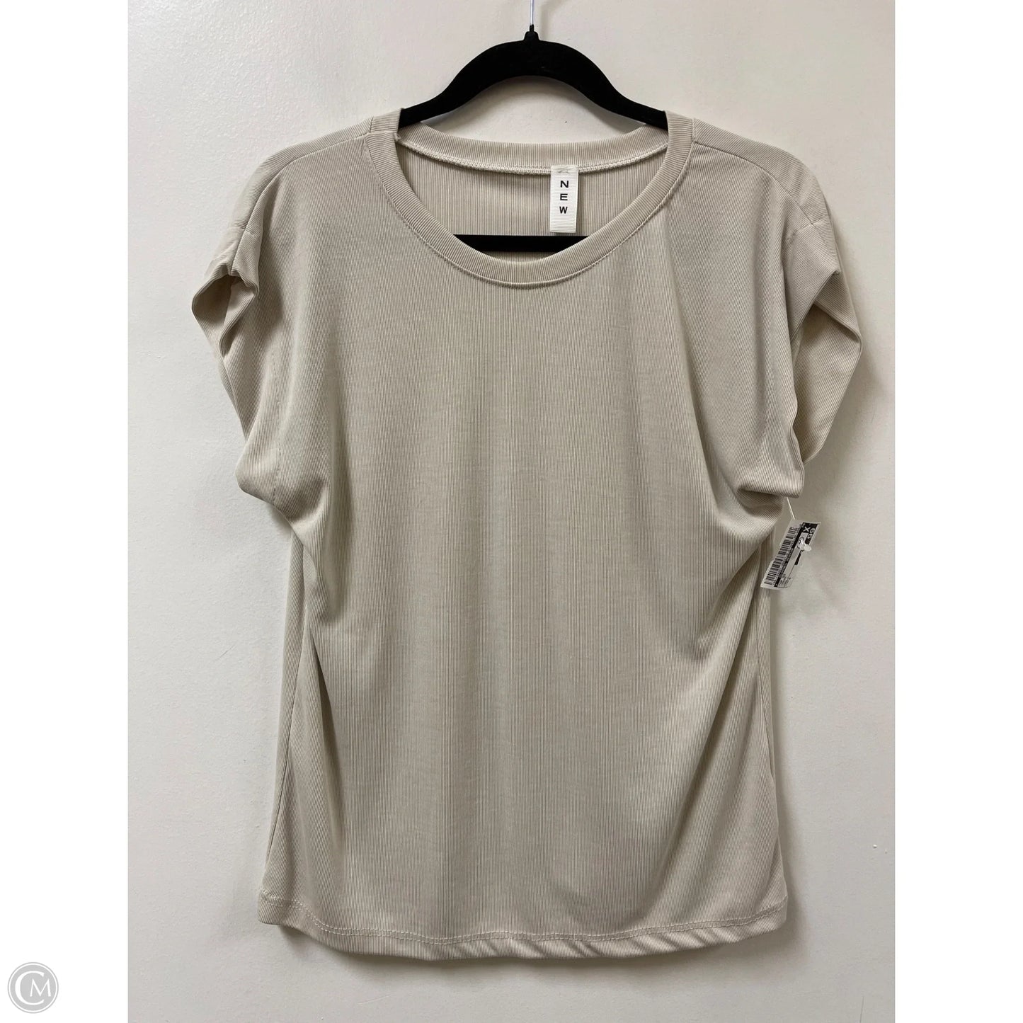 Top Short Sleeve By Clothes Mentor In Cream, Size: S