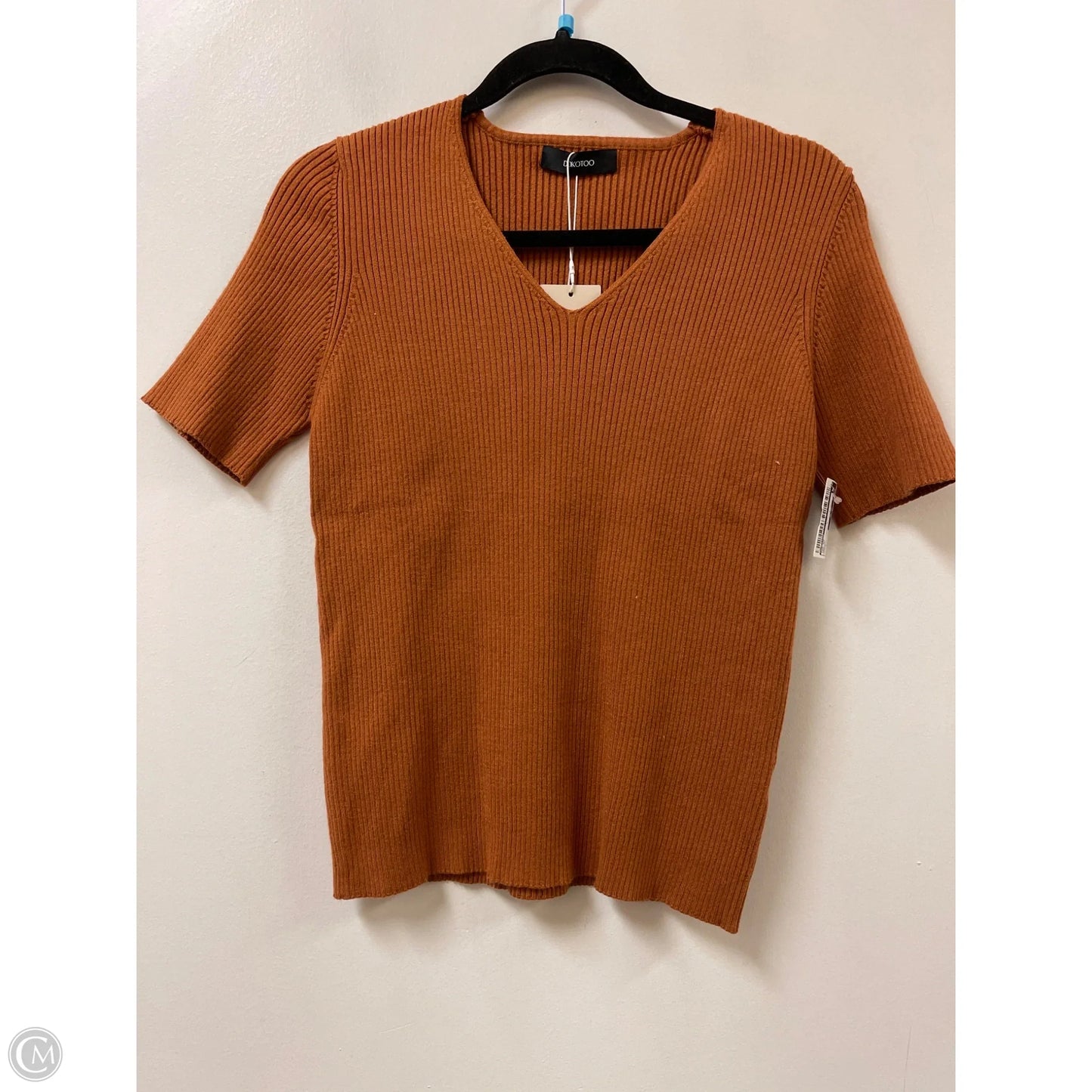 Top Short Sleeve By Dokotoo In Orange, Size: S
