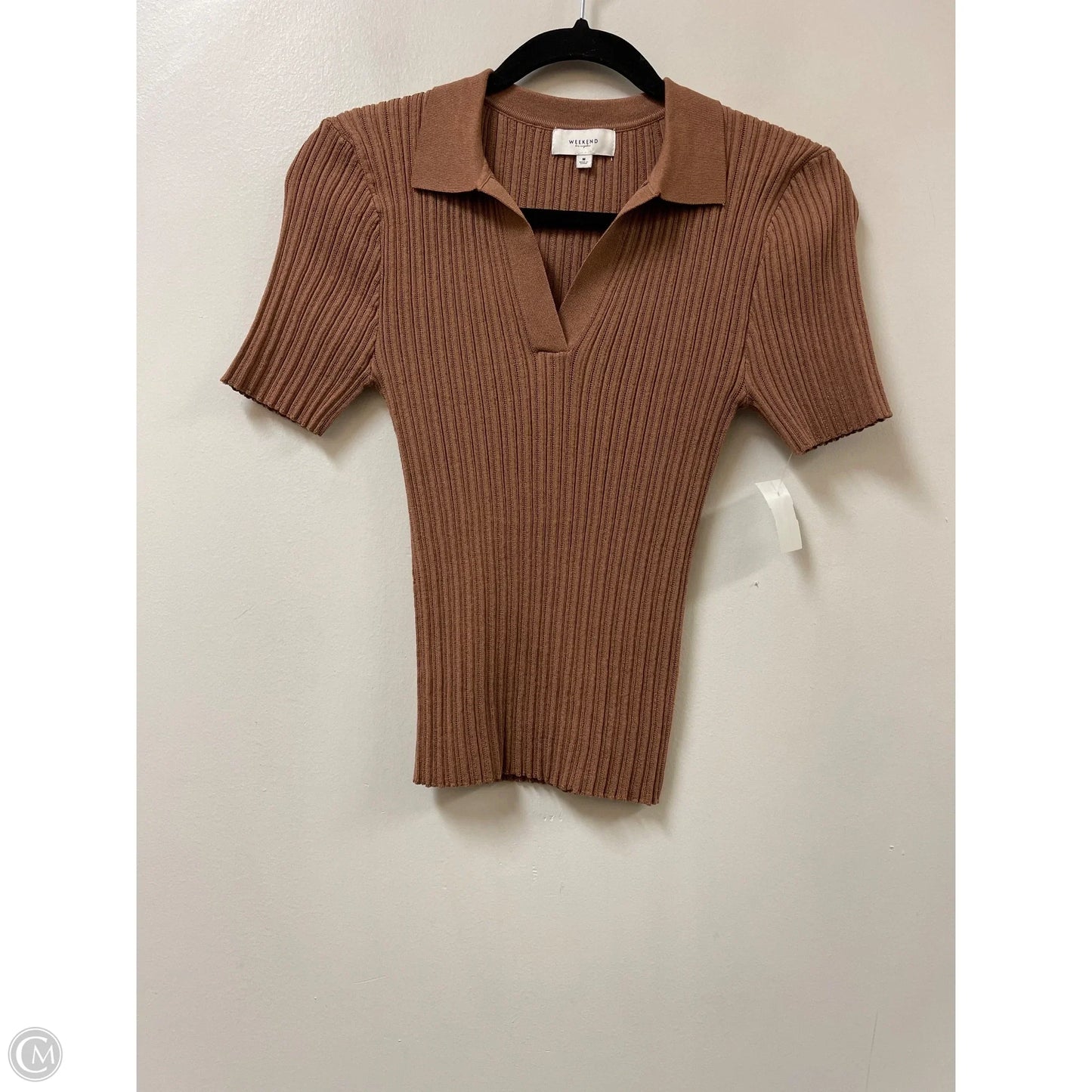 Top Short Sleeve By Clothes Mentor In Brown, Size: M