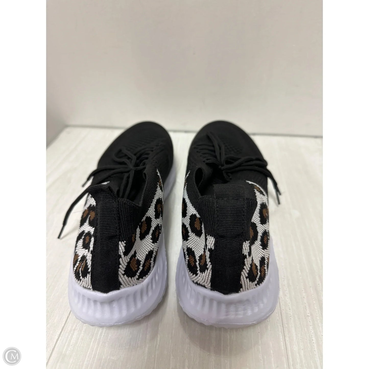 Shoes Athletic By Clothes Mentor In Black, Size: 9.5