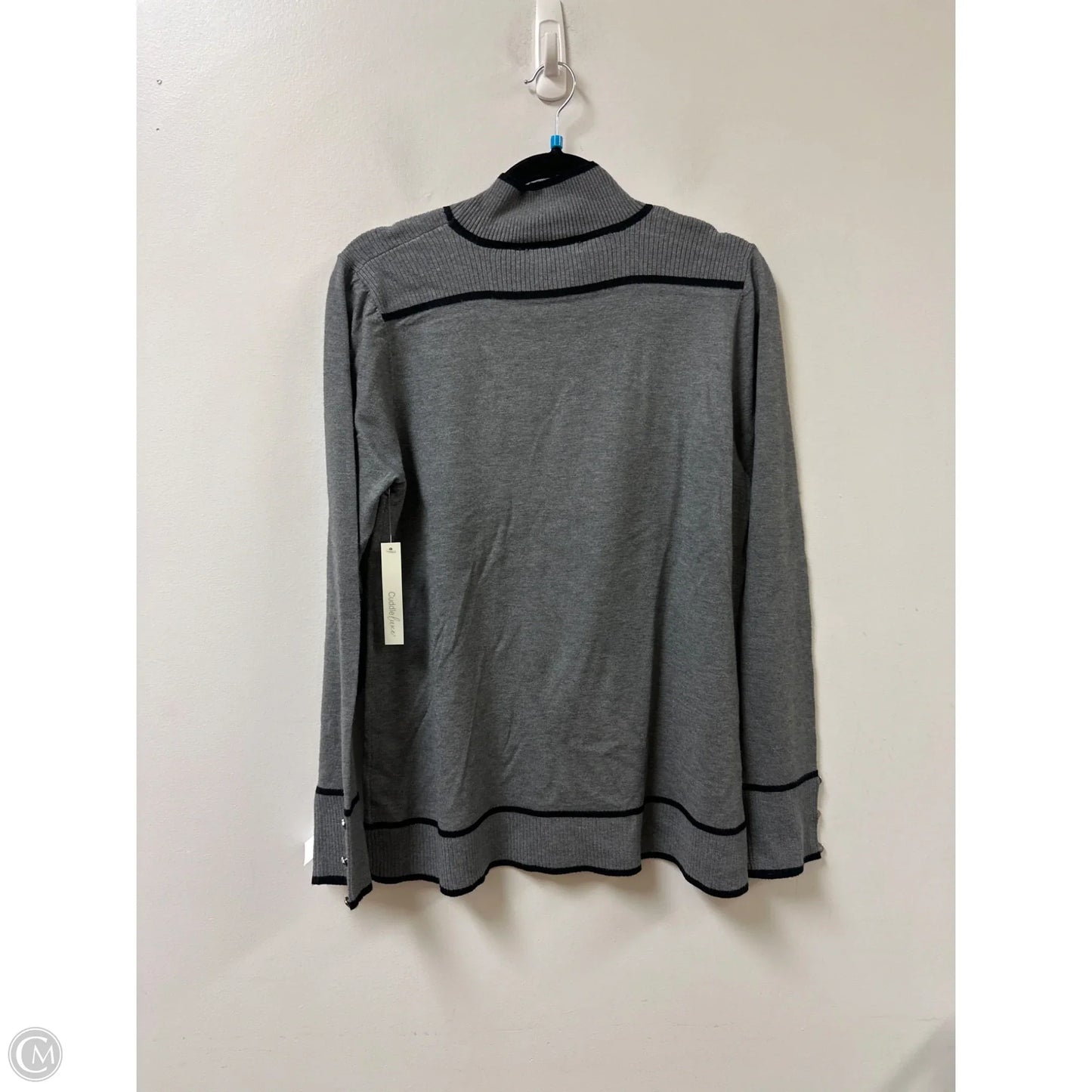 Sweater By Retrology In Grey, Size: Xl