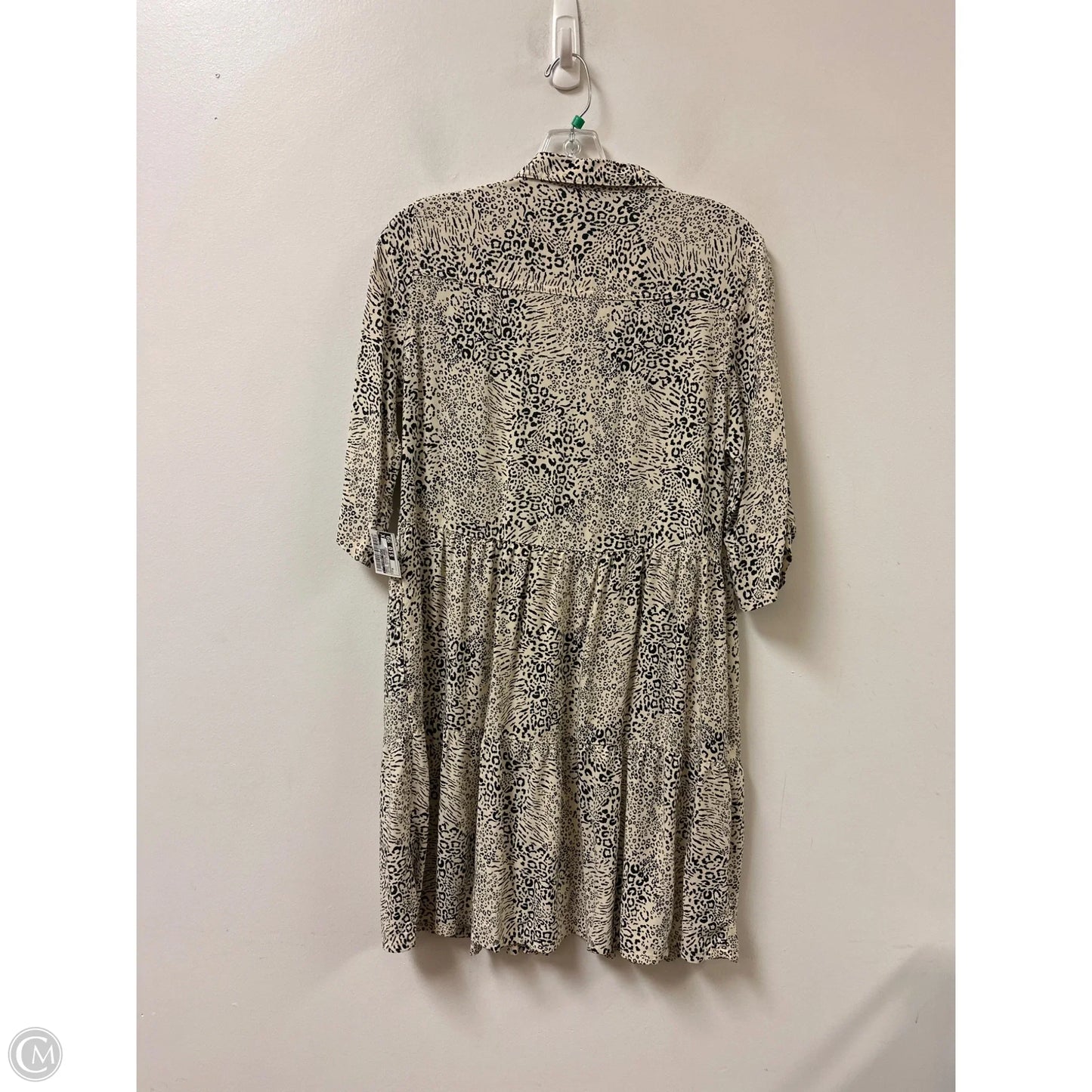 Dress Casual Short By Clothes Mentor In Animal Print, Size: M