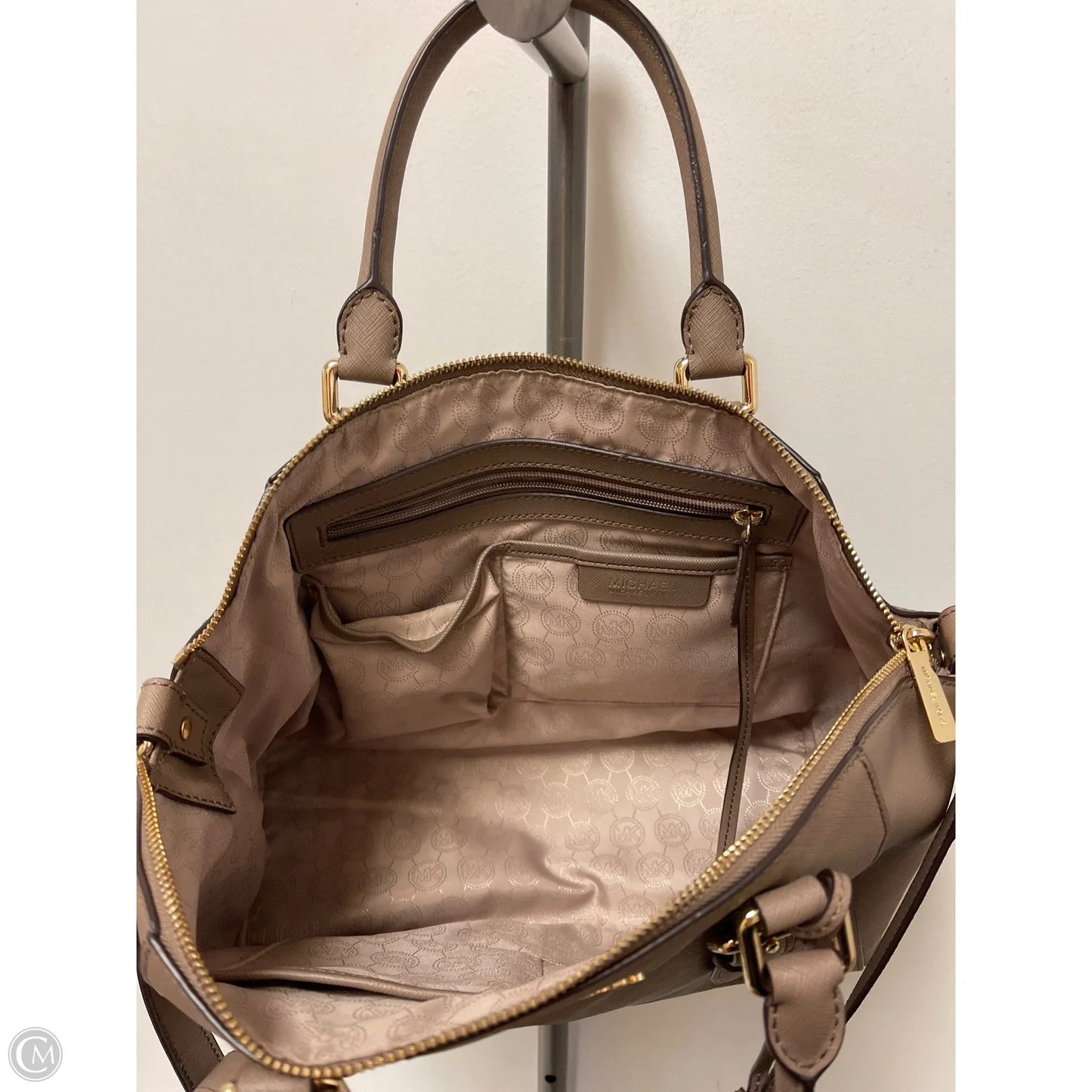 Handbag Designer By Michael Kors, Size: Large