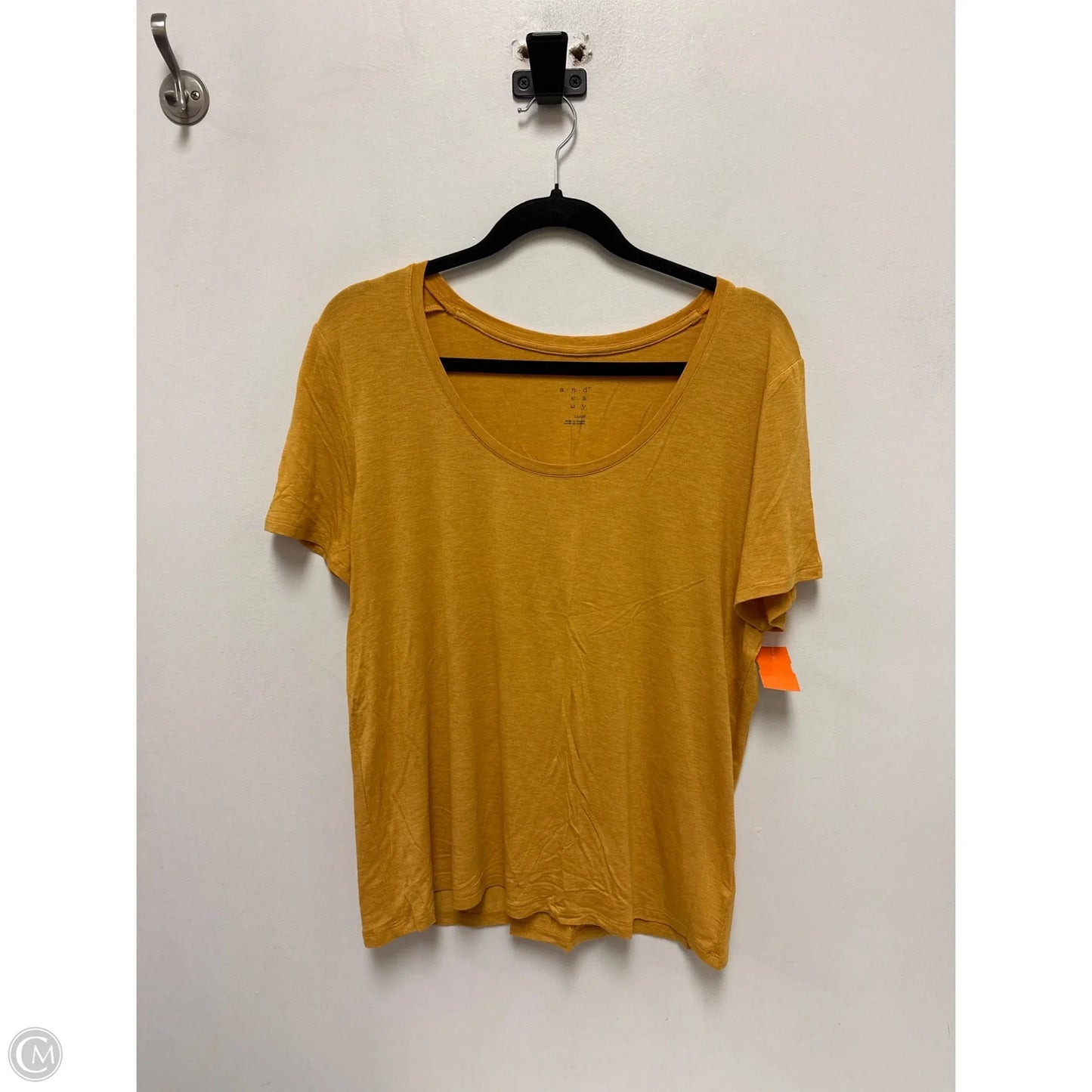 Top Short Sleeve By A New Day In Yellow, Size: L