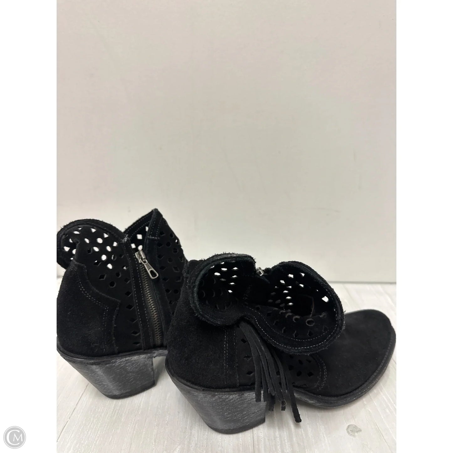 Boots Ankle Heels By Shyanne In Black, Size: 9.5
